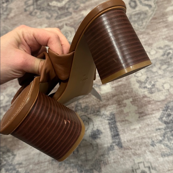 New Mango Tan Leather Mules sandals sz 40 / 9 - Picture 9 of 9